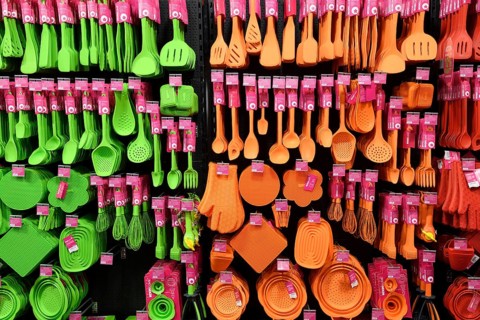 Various cooking utensils made of plastic
