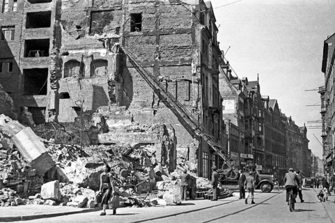 Removal of rubble and recovery of building materials
