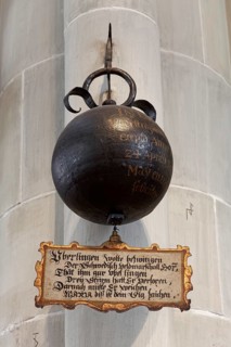 Cannonball from the Thirty Years' War to a pillar