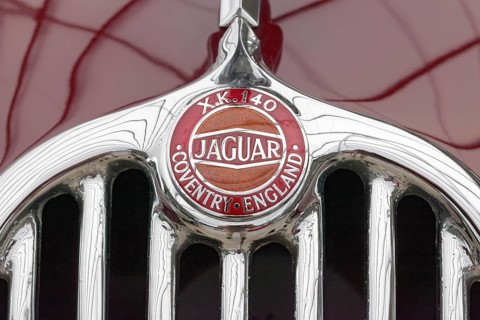 Emblem on Jaguar XK140 radiator grill
