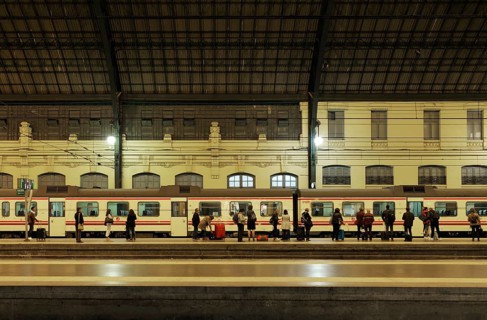 Platform with passengers