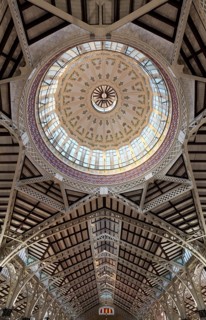 Roof construction and dome with artistic tile decor