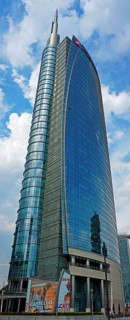 Torre Unicredit skyscraper at Milano Porta Garibaldi station