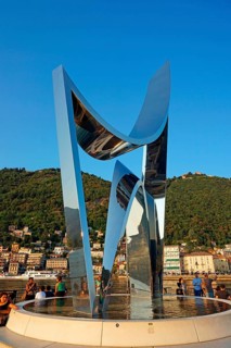 Life Electric sculpture by Daniel Liebeskind