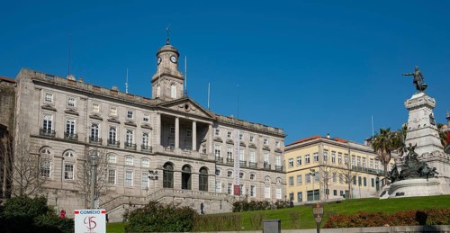 Stock Exchange Palacio da Bolsa and Monument Monumento ao Infante Dom Henrique
