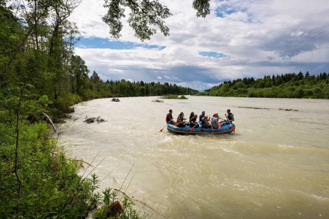 Inflatable on Isar with floods