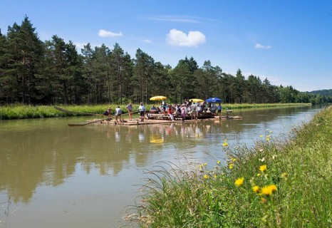 Raft on the Isar Canal