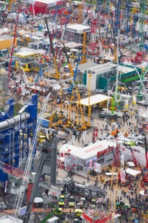 Cranes and construction machinery