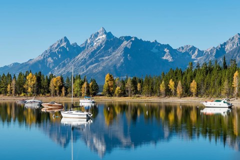 Mountains reflected in the lake