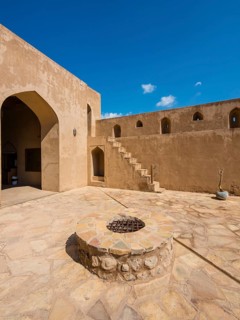 Jabrin Castle