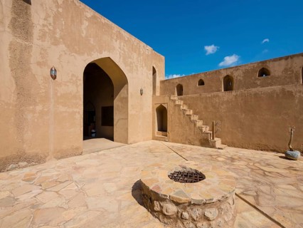 Jabrin Castle