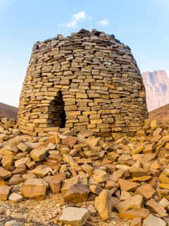 5000 year old beehive grave