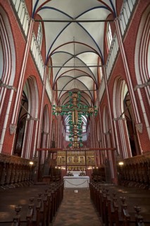Double-sided cross altar with Christ