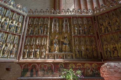 Carved altarpiece from 1430