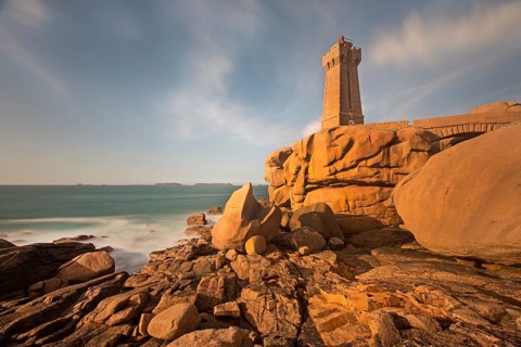 Lighthouse Men Ruz