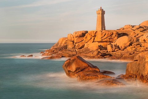 Lighthouse Men Ruz