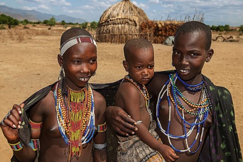 Young women with child from the Erbore tribe