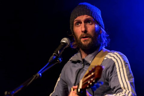 The Swiss singer and songwriter Shem Thomas live at the Schuur Lucerne