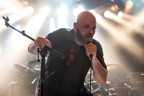 Andre Ellenberger singer of the Swiss metal band Piranha live in the Schuur Lucerne