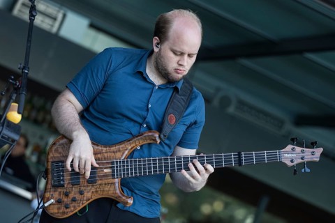The Swiss musician duo Belle and Bass with singer Kira Stahel and bassist Stefan Guggisberg live at the 25th Blue Balls Festival in Lucerne