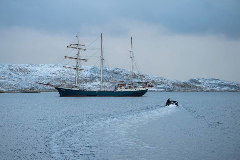 Barkentine Antigua and dinghy
