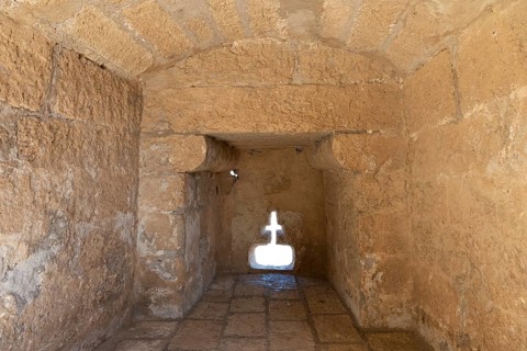 Embrasure