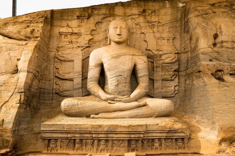 Sitting Buddha statue
