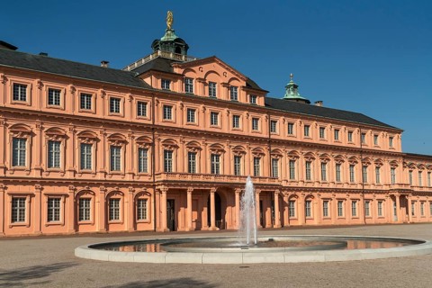 Schloss Rastatt with fountain