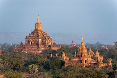 Htilominlo Temple as seen from Pyathada Paya