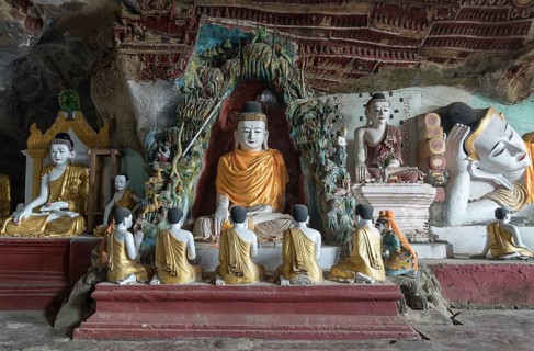 Buddha statues
