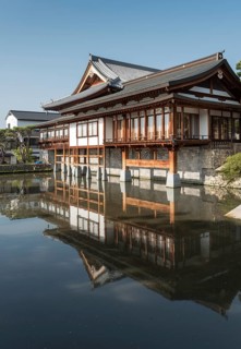Daikanjin Temple and Hosho Pond near Zenko-ji