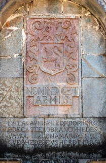 Coat of arms and inscriptions