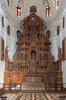 Altar dedicated to Our Lady of Providence