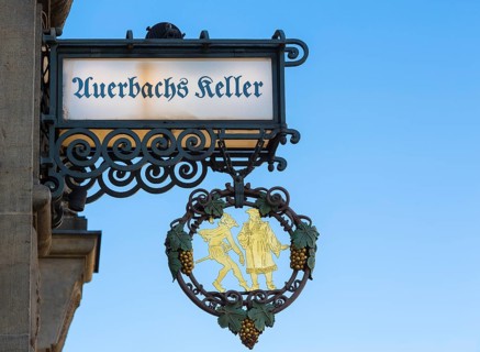 Hanging shop sign from Restaurant Auerbachs Keller