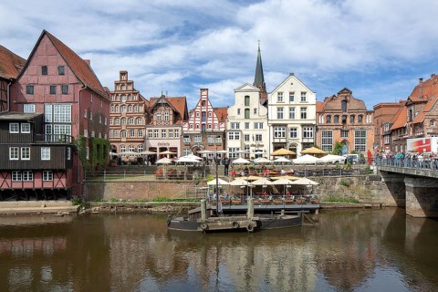 Historical townhouses and merchants' houses