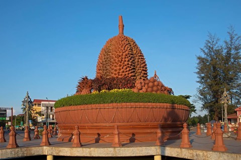 Durian monument