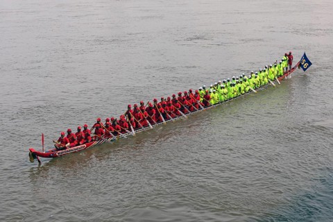 Dragon boat at Bon Om Touk Water Festival on Tonle Sap River
