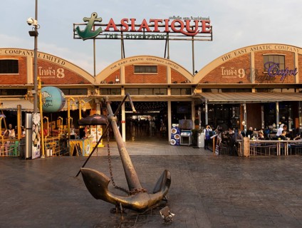 Anchor at the Asiatique the Riverfront