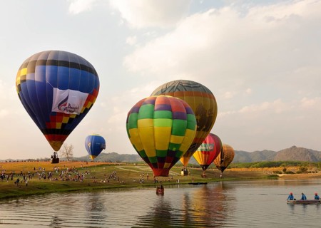 Balloon festival in Singha Park