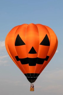 Balloon festival in Singha Park
