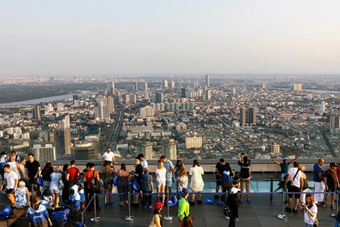Visitor on the viewing platform of Maha Nakhon Tower