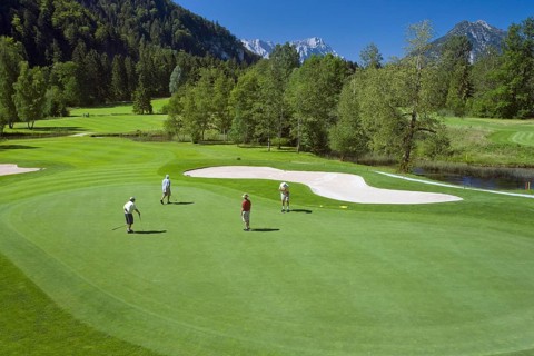 Golf player at the golf course