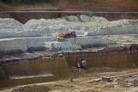 Clay mining in a clay pit