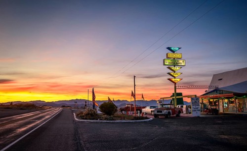 Historic rest stop and gas station with vintage cars