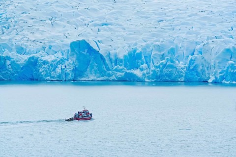 Boat at the Grey glacier front