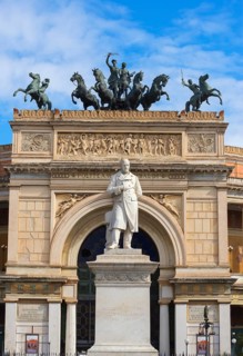 Politeama Theatre with memorial of Ruggiero Settimo
