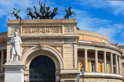 Politeama Theatre with memorial of Ruggiero Settimo