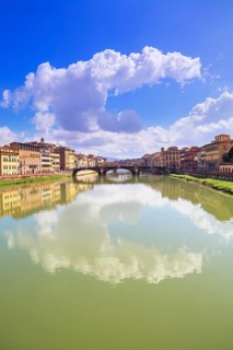 Arno river with bridges Ponte Santa Trinita and Ponte Vecchio