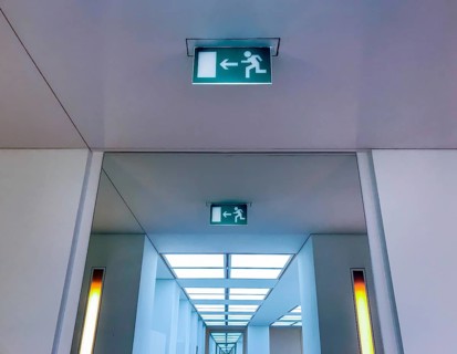 Information sign for escape route