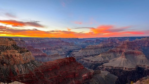 Gorge of the Grand Canyon at sunset